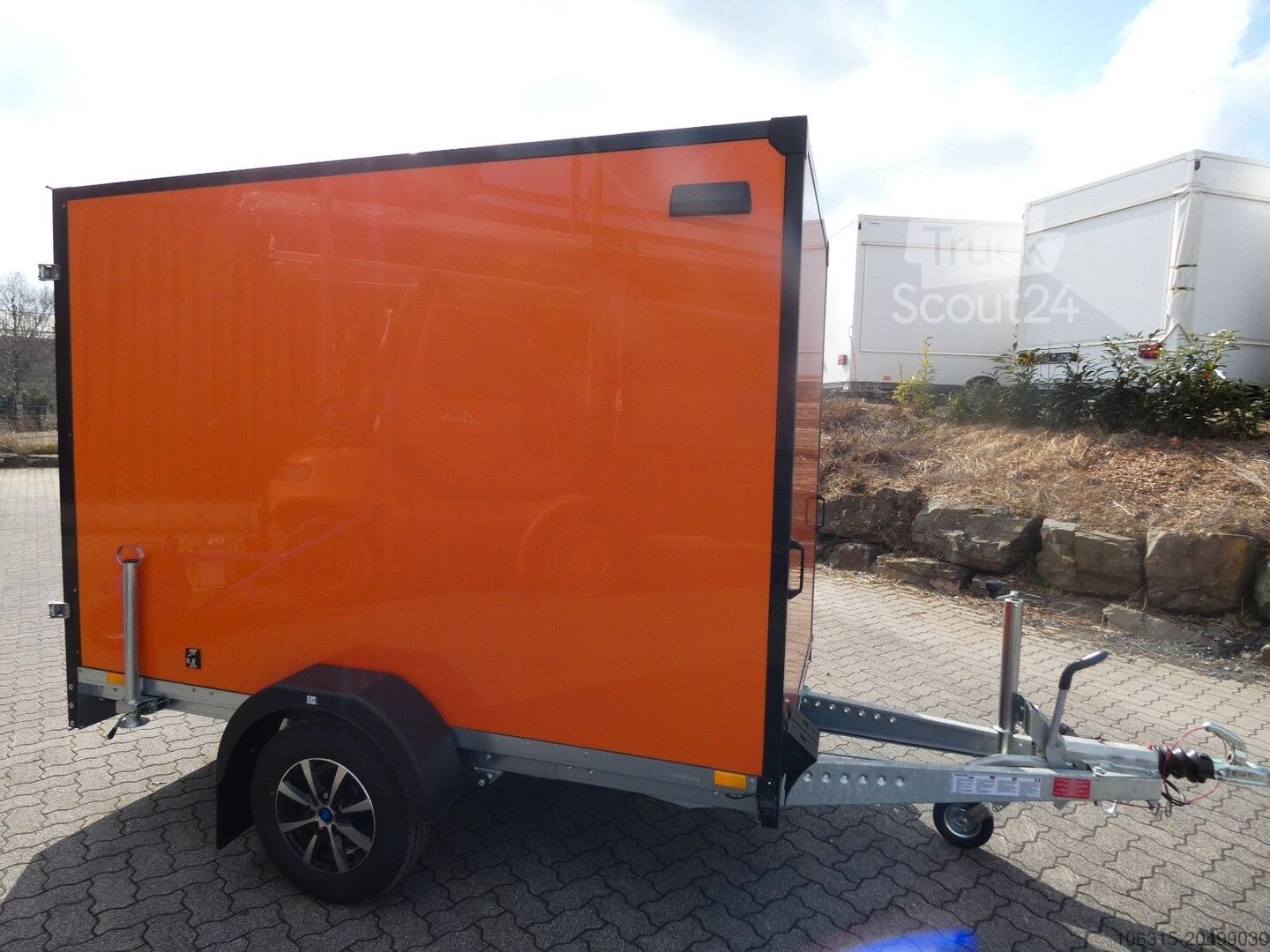 ⇒ BLYSS Kofferanhänger F1326 1300kgGG 260cm orange - TruckScout24.nl 🏷️