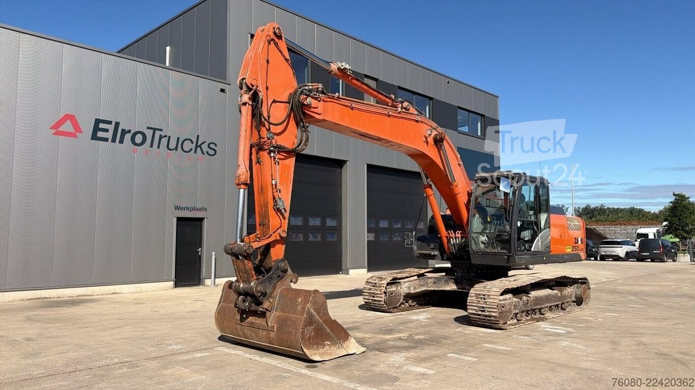 やまちっち.comです！ ⇒ Hitachi ZX250LCH-5A (AIRCO / 6.868 HOURS / BELGIAN MACH