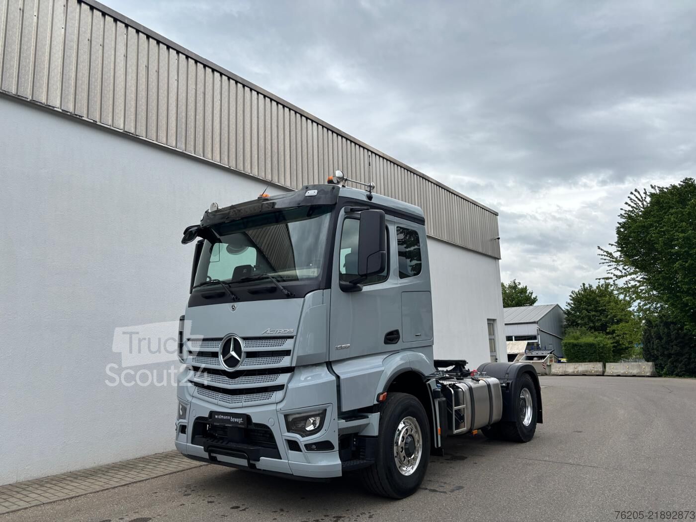 j*j様 Mercedes-Benz Actros ダンプトラック シルバー ⇒ Mercedes-Benz Actros 5 1853 LS 4x2 4xSHZ ACC AUT z Kam