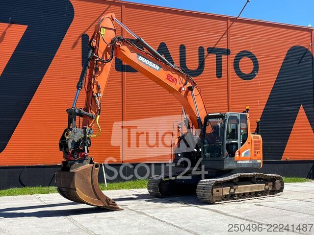⇒ Doosan DX 235 LCR-5 3 D / TILTROTATOR / CENTRAL LUBRIC