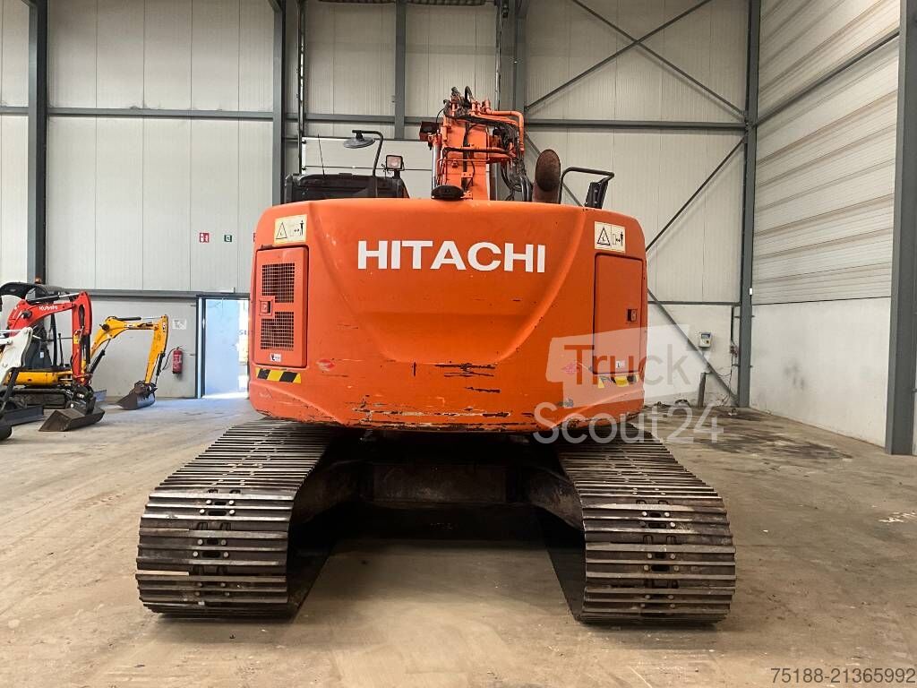 2016年HITACHI製225L Hitachi ZX 225 USLC-5 excavator specs & dimensions (2013 - 2016