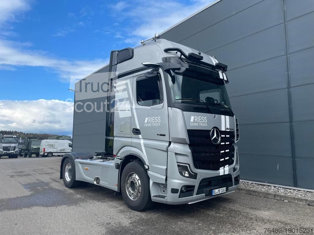 j*j様 Mercedes-Benz Actros ダンプトラック シルバー ⇒ MERCEDES-BENZ Actros 1863 LS 4x2 Schubbodenhydraulik AUT LM