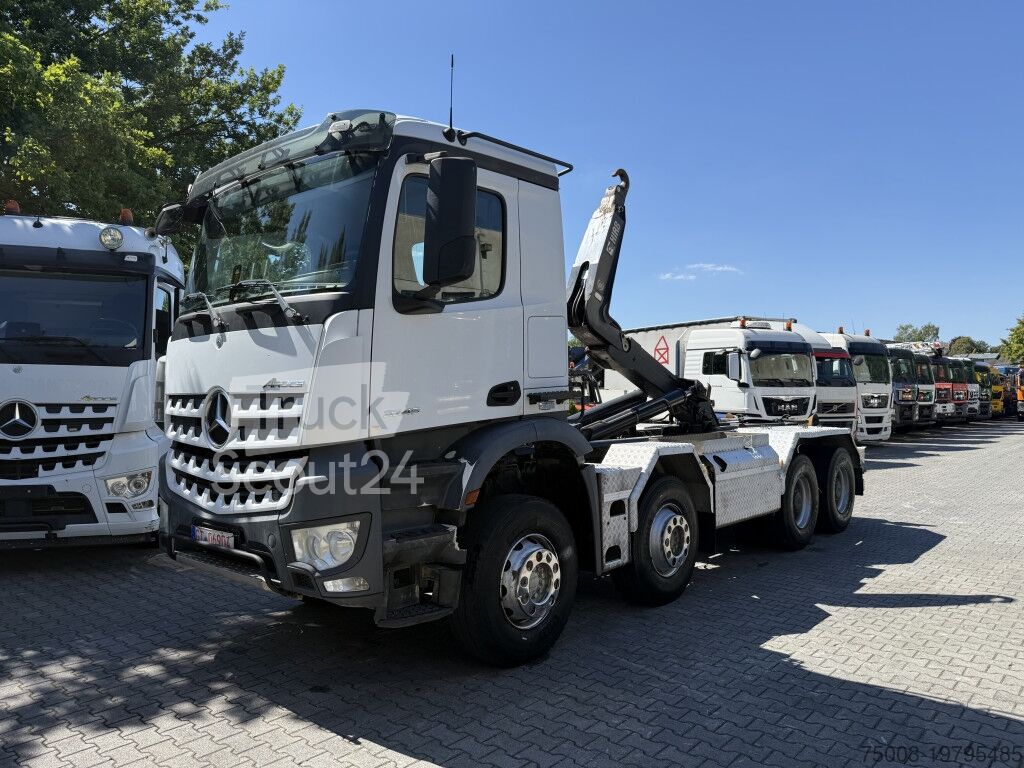 ⇒ Mercedes-Benz Arocs 3245 K 8X4 Haken 🏷️
