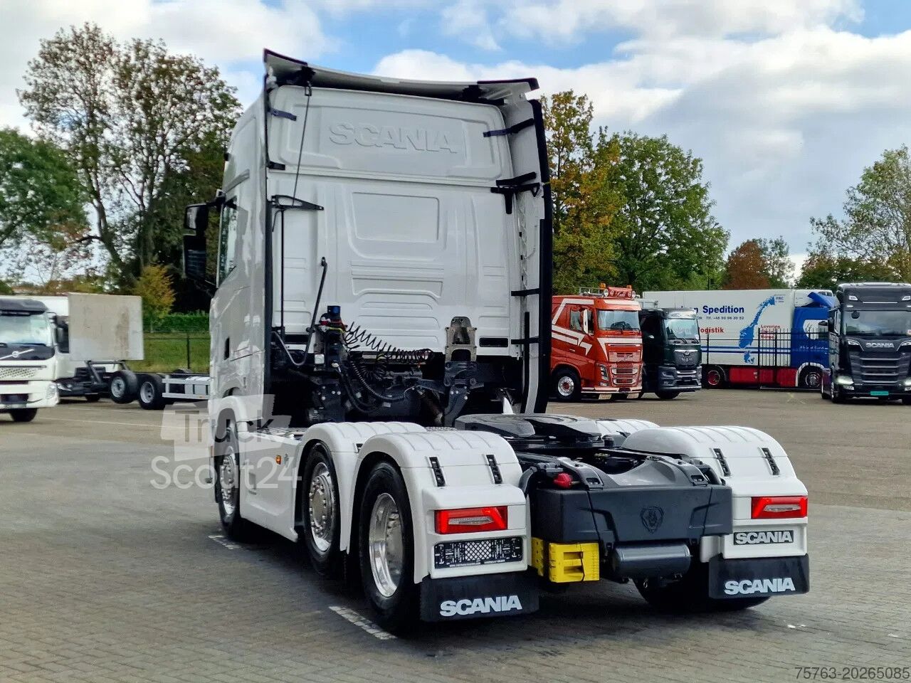 ⇒ Scania 770S V8 NGS Highline 6x2/4 - New - Old dashboar