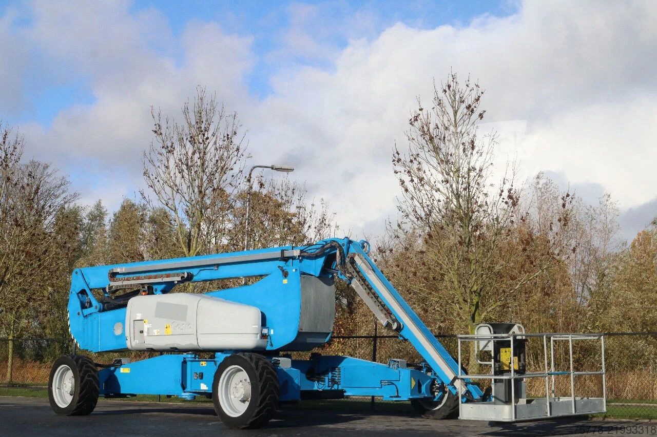 ⇒ Genie ZX-135/70 | 43 METER | 272 KG - TruckScout24.com 🏷️