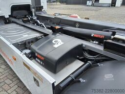 Renault D E-TECH P6X2 - HIAB HAAKARM 18 TON - HEFBARE G...