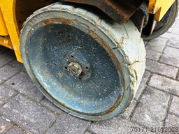 Haulotte Compact 8 Electric, Batteries 10-2024, 8.2m Workin