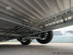 Debon Trailer schön blau Roadster 700 Alufelge direkt