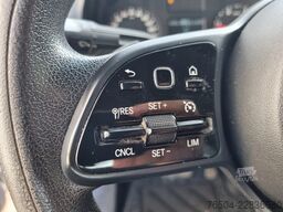 Mercedes-Benz Sprinter 319 CDI Chassis cabine DC 6 Zits Euro 6E