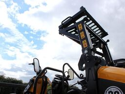 JCB 403 Smart Power Abklappschutzdach
