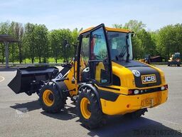 JCB 406 - Stufe V - inkl. Schaufel und Gabel