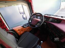 Volvo FH500 ADR GLOBETROTTER SHOWTRUCK