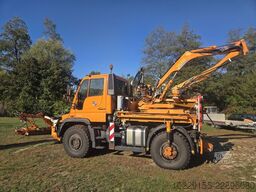 Mercedes-Benz Unimog 400