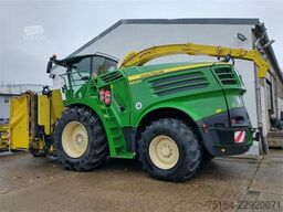 John Deere 8600