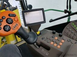 John Deere 8600