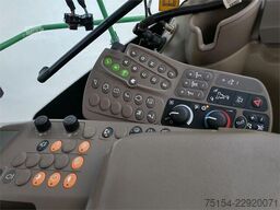 John Deere 8600