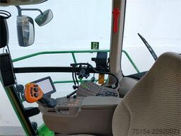 John Deere 8600