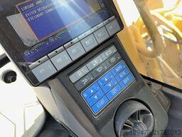 Komatsu HB215LC-3