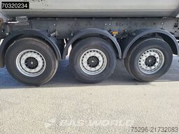 Schmitz SGF*S3 44m3 Grain Hatch Lift Axle