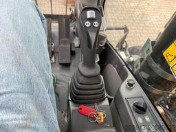 CATERPILLAR M318D Mobilbagger *9.235 h *Schnellw. *Greifer