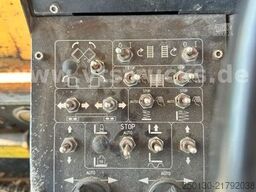 DEMAG DF 65P Straßenfertiger