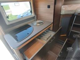 WEINSBERG CaraSuite 650MEG SPICY,Automatik, Hubbett,W-Lan