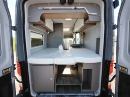 LMC LMC Innovan 592 Automatik, Längsbetten