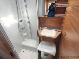 WEINSBERG CaraSuite 650MEG SPICY,Automatik, Hubbett,Navi