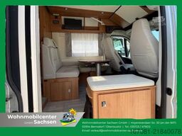 DREAMER Select Family Van