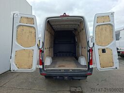 MERCEDES-BENZ 316 CDI Sprinter 3-Sitzer Navi Kamera AHK 3,5 to