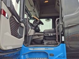 SCANIA S 580 A4x2NA V8 Highline ACC Navi Leder 2x Tank