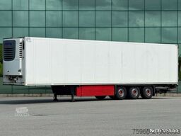 Semirimorchio frigorifero SCHMITZ CARGOBULL SCB*S3B SCHMITZ TKM COOLING LIFT AXLE TAIL LIFT