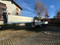  Empl STTA 46/3L 3-Achs gelenkt+ausziehbar Bj2007