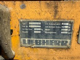 LIEBHERR R 932 / HD/SL