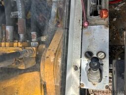 LIEBHERR R 932 / HD/SL