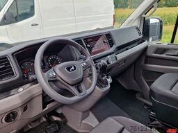 MAN MAN TGE 9 Sitzer Airlineboden Handicap Crafter