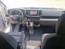 MAN MAN TGE 9 Sitzer Airlineboden Handicap Crafter