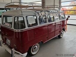 VOLKSWAGEN T 1 Samba mit Safarifenster