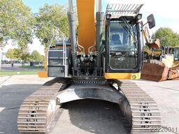 Liebherr R930