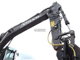 Volvo ECR235