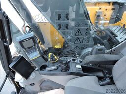 Volvo ECR235