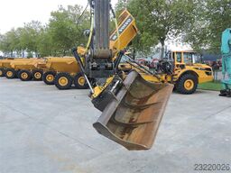 Volvo ECR235
