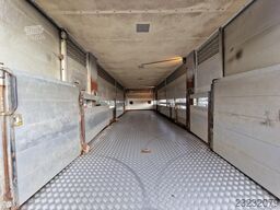 Scania P114-340 8x2*6 - Livestock 1 deck / Cattle - 3x...