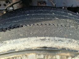 Scania P114-340 8x2*6 - Livestock 1 deck / Cattle - 3x...