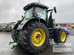 John Deere 7R310