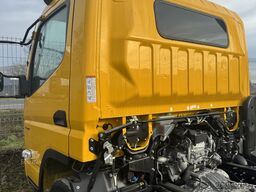 Fuso CANTER 6C18 4X4 Fahrgestell