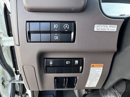 Fuso CANTER 6C18 4X4 Fahrgestell