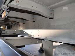 SCHMITZ CARGOBULL SKO 24/ SEITLICHE TÜREN / FALTWAND/ LIFT /2,75