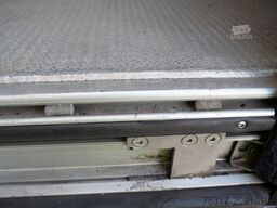 SCHMITZ CARGOBULL SKO 24/ SEITLICHE TÜREN / FALTWAND/ LIFT /2,75