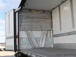 SCHMITZ CARGOBULL SKO 24/ SEITLICHE TÜREN / FALTWAND/ LIFT /2,75